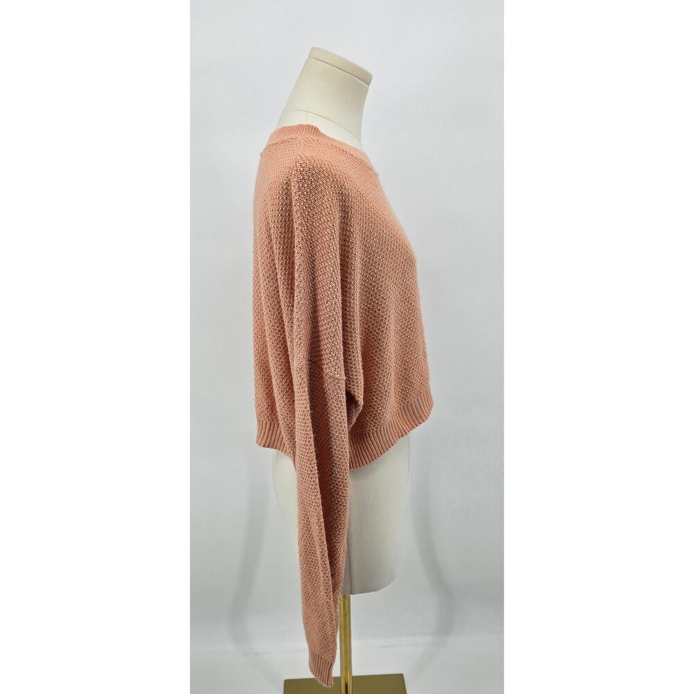 Unknown Brand:‎ Peach Knit Cropped Sweater - Picture 2 of 5